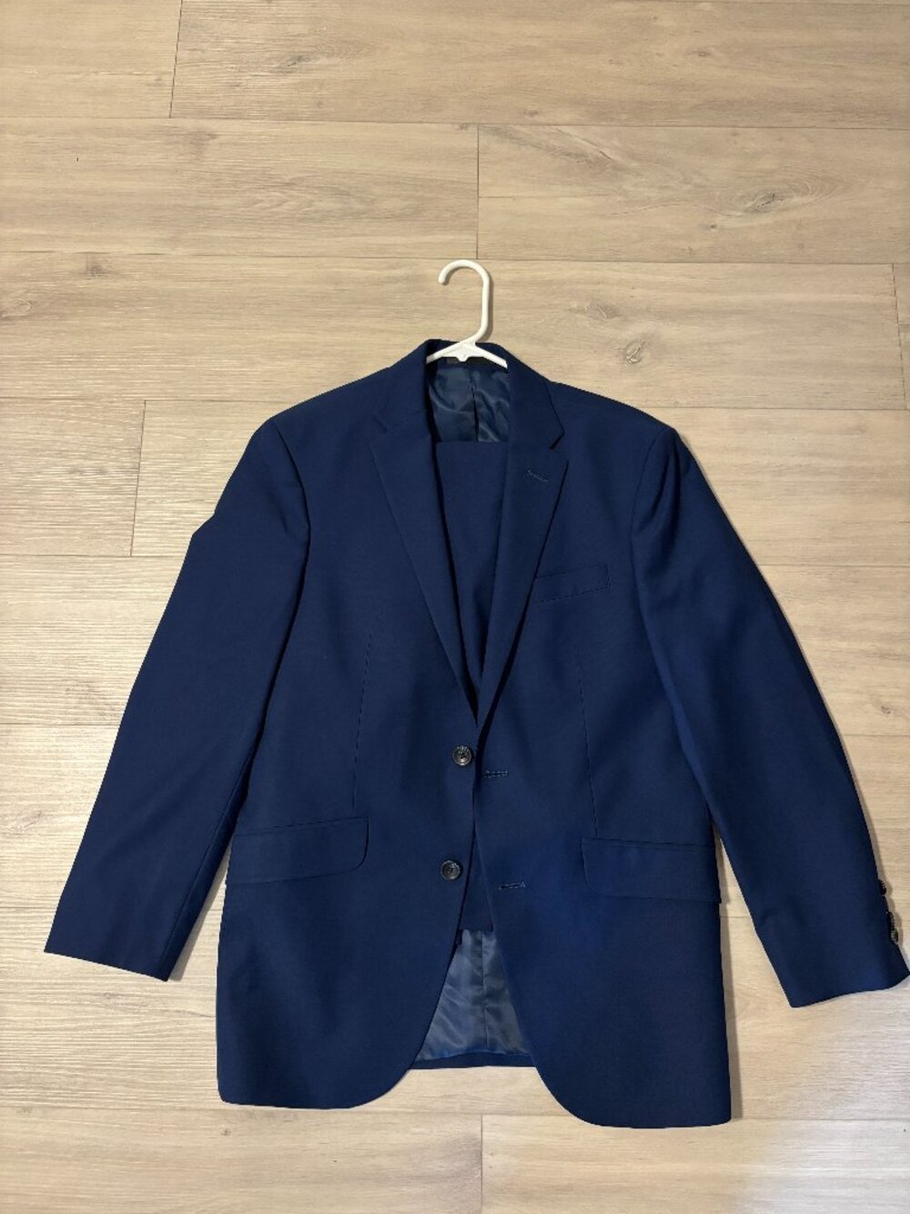 Kenneth Cole Reaction Men's 2 Piece Suit in Dark Blue